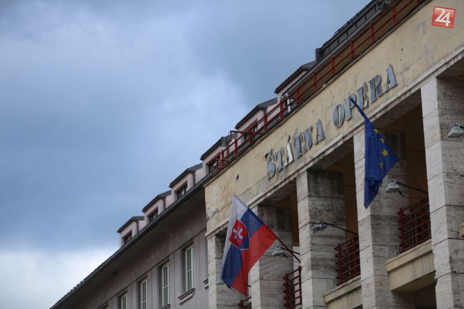 Ilustračný obrázok k článku Ministerstvo navrhuje rekonštrukciu Štátnej opery v Bystrici. Stáť má takmer 30 miliónov