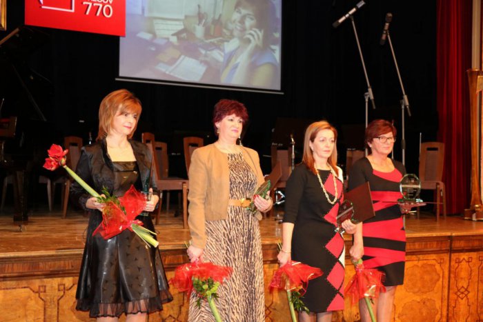Ilustračný obrázok k článku Prešov ocenil učiteľov a nepedagogických pracovníkov: 13 mien, ktorým sa ušlo pocty