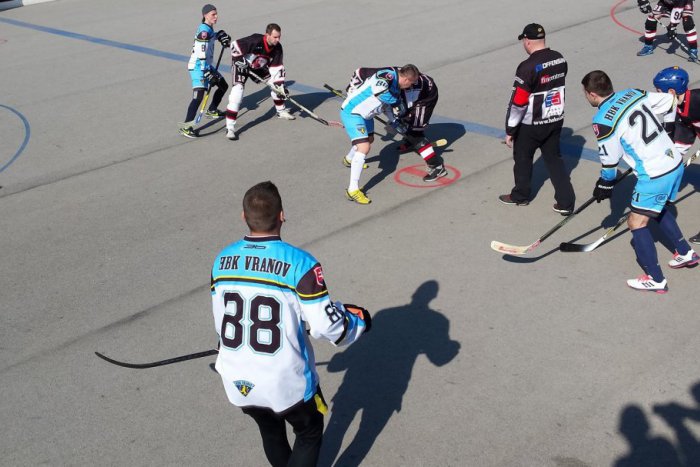 Ilustračný obrázok k článku Ďalšie kolo Prešovskej hokejbalovej ligy: Diváci boli svedkami napínavých duelov