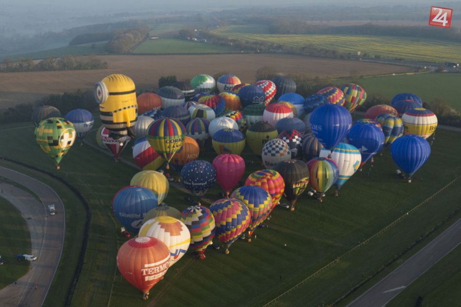 Ilustračný obrázok k článku KURIOZITA DŇA:  Nebo zaplnila stovka teplovzdušných balónov