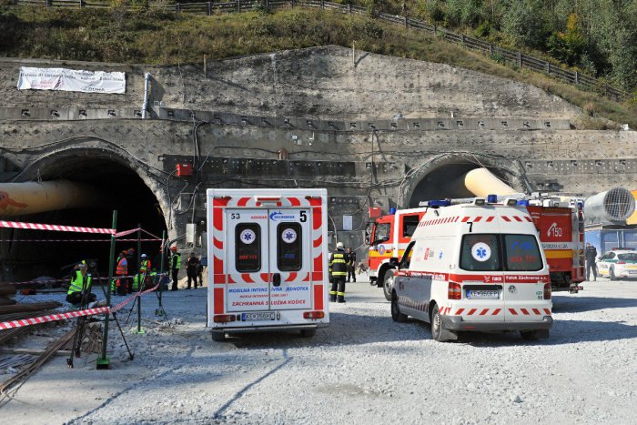 Ilustračný obrázok k článku Tragédia pri Žiline: Na stavbe tunela zahynula mladá žena