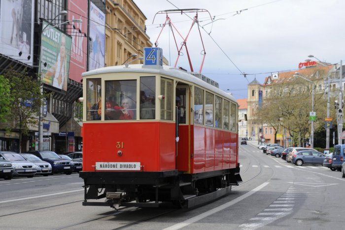 Ilustračný obrázok k článku MHD počas Dní Bratislavy: Do ulíc vyrazia aj historické vozidlá