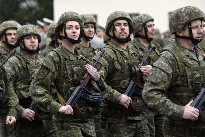 Ilustračný obrázok k článku Slovensko pošle svojich špecialistov do Iraku: Budú cvičiť tamojších vojakov
