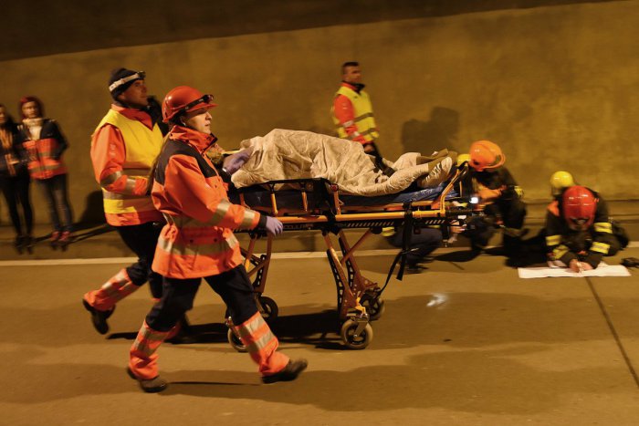 Ilustračný obrázok k článku Dopravná nehoda v tuneli Branisko: Zasahovali všetky záchranné zložky, čo sa dialo?