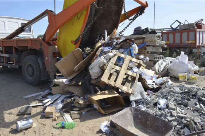 Ilustračný obrázok k článku Slovensko recykluje málo: Väčšina odpadu končí na skládkach