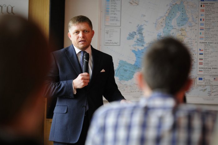 Ilustračný obrázok k článku Premiér Fico navštívil prešovské gymnázium: Študentom adresoval jasný odkaz