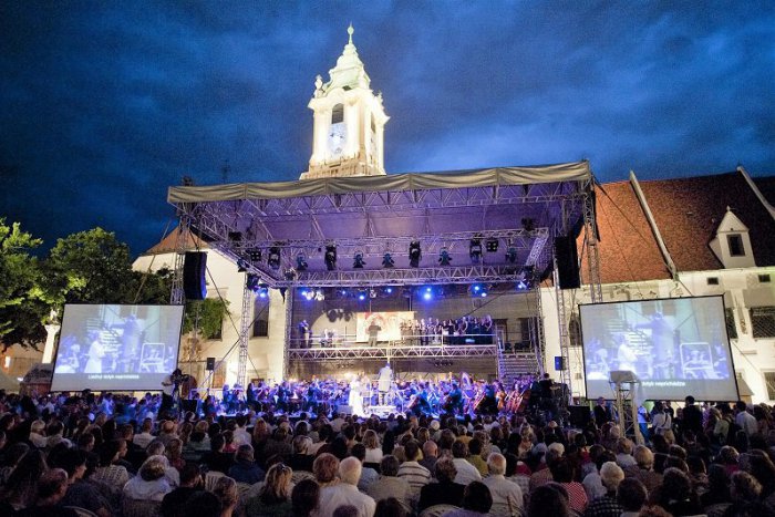 Ilustračný obrázok k článku Festival Viva Musica! spestrí bratislavské leto 150 koncertmi