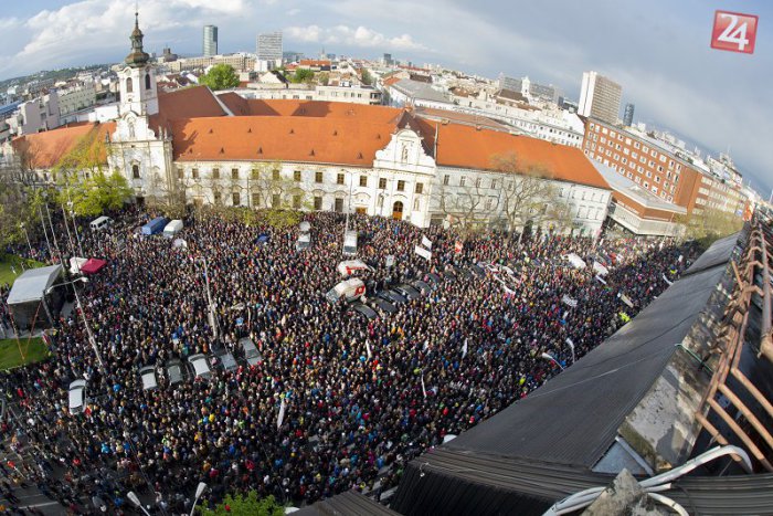 Ilustračný obrázok k článku Protikorupčný pochod prinesie Bratislave viaceré dopravné obmedzenia