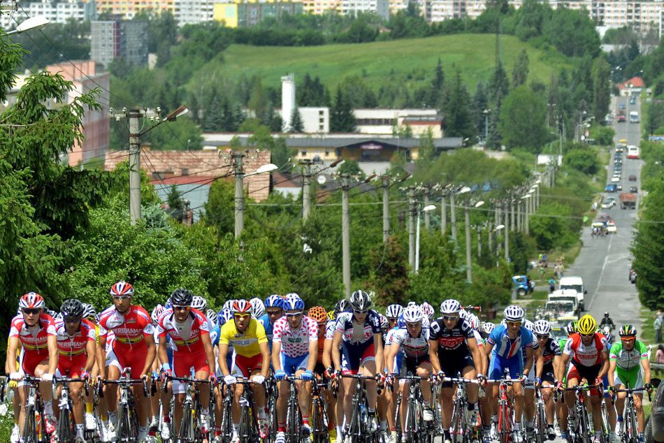 Ilustračný obrázok k článku Medzinárodné cyklistické preteky predo dvermi. Kedy sa dočkáme pelotónu v Brezne?
