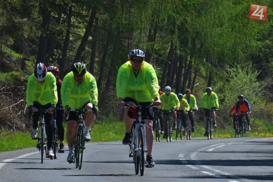 Ilustračný obrázok k článku Cyklisti si uctia pamiatku bojovníkov v SNP. Pelotón prejde aj Bystrickým okresom
