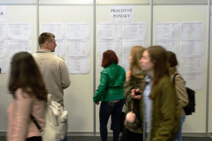 Ilustračný obrázok k článku Rekordne nízka nezamestnanosť na Slovensku: Ako to vyzerá v Rožňavskom okrese?
