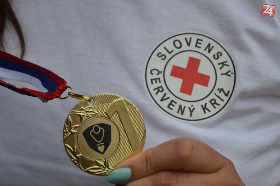 Ilustračný obrázok k článku Pracovníci Slovenského Červeného kríža: Priamo na cestách poradia, ako poskytnúť prvú pomoc