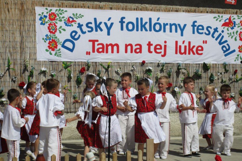 Ilustračný obrázok k článku Malí umelci v akcii: V Moravciach sa uskutoční Detský folklórny festival