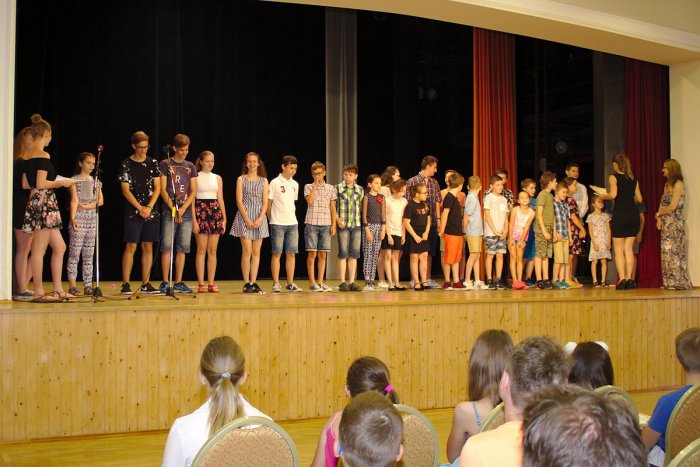 Ilustračný obrázok k článku Rožňavské školy sa majú čím pýšiť: Mladé talenty im vybojovali takéto umiestnenia, FOTO