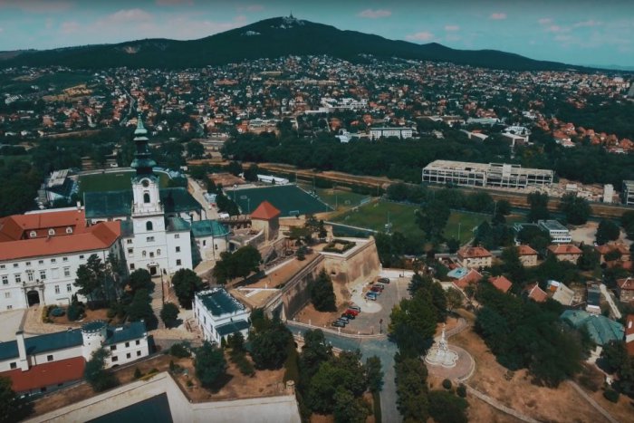 Ilustračný obrázok k článku VIDEO: Nádherná Nitra ako ste ju ešte nevideli! Dychberúce zábery na Staré mesto