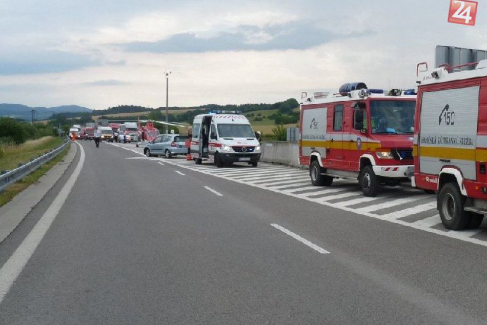 Ilustračný obrázok k článku Nehoda blízko Považskej Bystrice: Diaľnica v jednom smere uzatvorená, FOTO