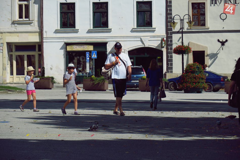 Ilustračný obrázok k článku Kolapsy z tepla ohrozujú v Rožňave viac ženy: Myslite na pitný režim!