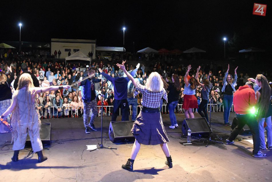 Ilustračný obrázok k článku Na Šírave sa predviedla svetoznáma kapela: Zábery z festivalu na amfiku!