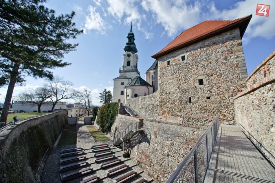 Ilustračný obrázok k článku Výťah na Nitriansky hrad dostal zelenú: Súhlasia s ním pamiatkari aj mesto