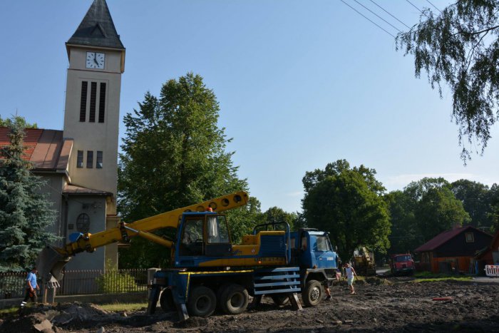 Ilustračný obrázok k článku Zmeny pred kostolom v Palúdzke: Nové parkovacie miesta i zeleň