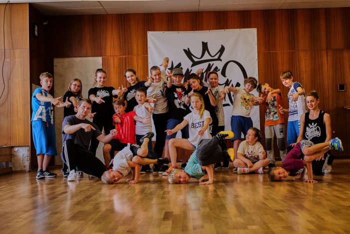 Ilustračný obrázok k článku Dúbravská Škola Breaku žila tancom aj cez letné prázdniny