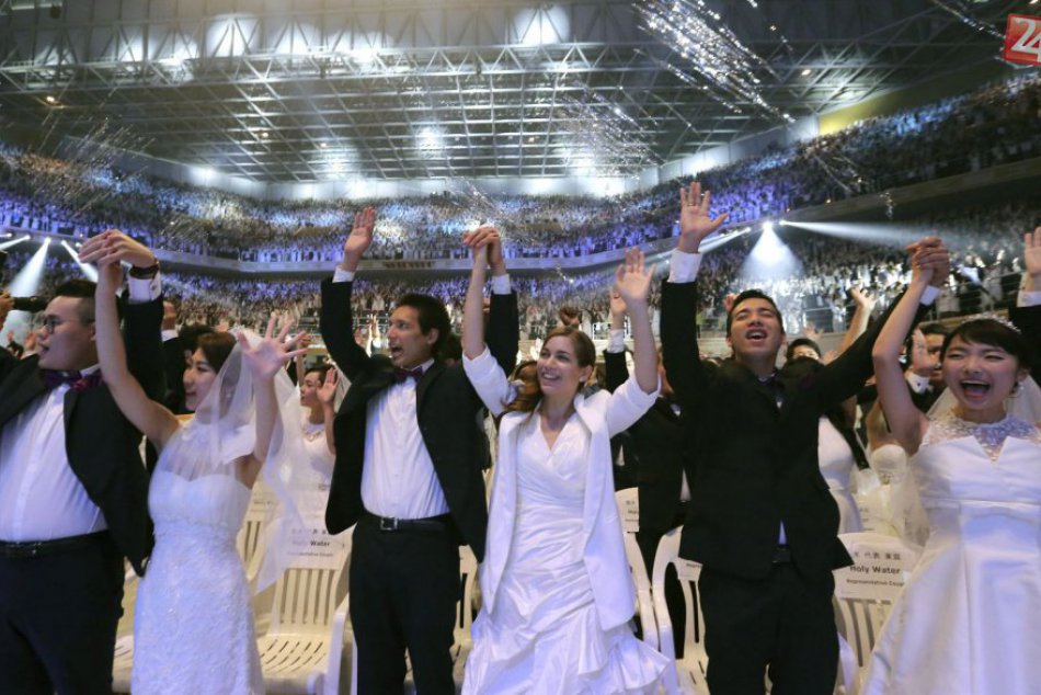 Ilustračný obrázok k článku KURIOZITA DŇA: V Južnej Kórei sa hromadne zosobášilo 4-tisíc párov!