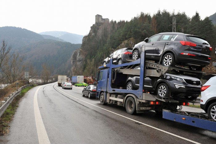 Ilustračný obrázok k článku Dôležité INFO pre žilinských vodičov : Čakajú nás nové dopravné obmedzenia!