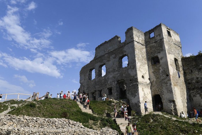 Ilustračný obrázok k článku Považský hrad ukáže kultúrne dedičstvo: Atraktívny PROGRAM priamo na ňom