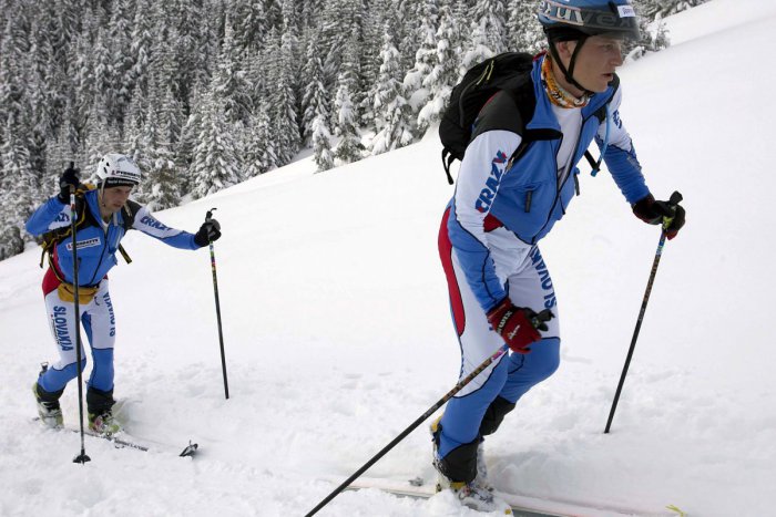 Ilustračný obrázok k článku HZS upozorňuje lyžiarov na dodržiavanie pravidiel pri stúpaní hore svahom