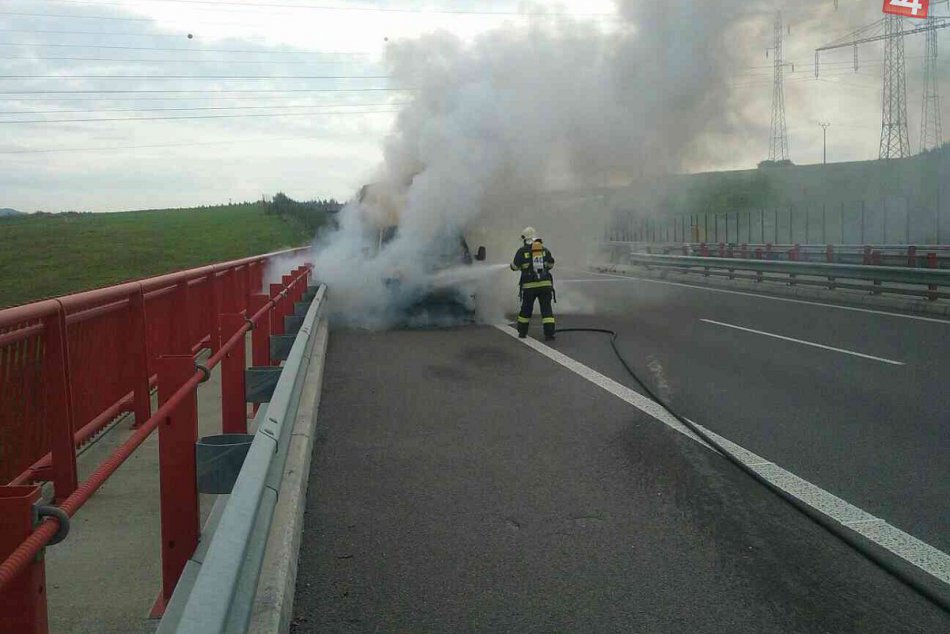 Ilustračný obrázok k článku Požiar na diaľnici pri Považskej: Čo sa tam stalo tentokrát?