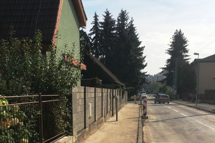 Ilustračný obrázok k článku Opravy chodníkov v Žiline: Ktorá časť sa dostala na paškál a za koľko?