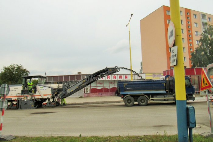 Ilustračný obrázok k článku Prešovskí poslanci odklepli milión € na obnovu ciest a chodníkov: Toto sa bude opravovať