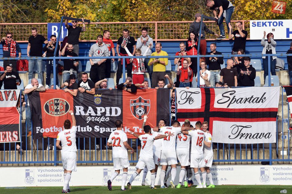 Ilustračný obrázok k článku Spartak si drží odstup na čele tabuľky: Futbalisti zdolali MFK Michalovce, FOTO