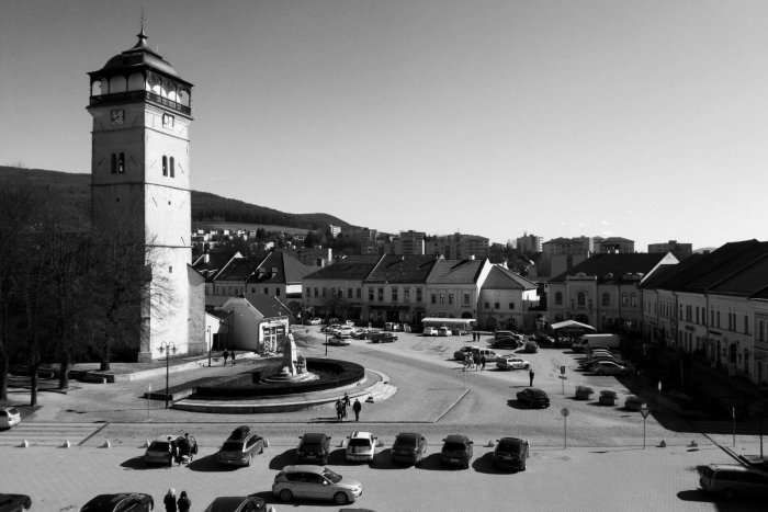 Ilustračný obrázok k článku Rýchly FOTOKVÍZ z rožňavských ulíc: Trafíte všetkých desať?