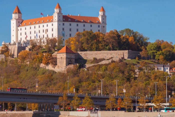 Ilustračný obrázok k článku Bratislava podľa NKÚ nemá žiadne konkrétne výhody z toho, že je hlavným mestom SR