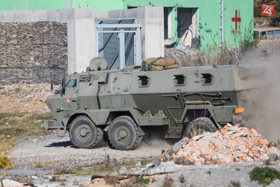 Ilustračný obrázok k článku Presuny zahraničných vojsk: Po cestách sa bude presúvať aj nadrozmerný náklad