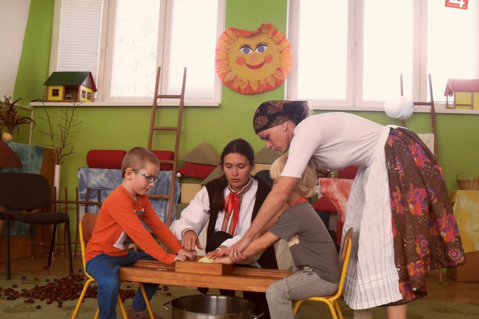Ilustračný obrázok k článku Parádny nápad v materskej škole v Spišskej: Škôlkari si pripravili vlastnú kyslú kapustu