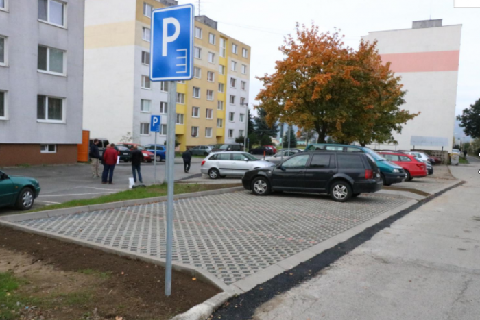 Ilustračný obrázok k článku Dobré správy pre vodičov v Prešove: Viacerým lokalitám pribudli parkovacie miesta