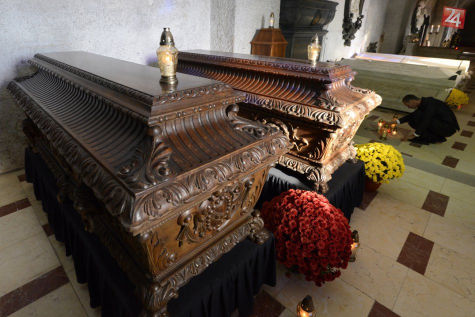Ilustračný obrázok k článku Pripomenú si výročie úmrtia grófky: Pre návštevníkov sa sprístupní aj hrobka na hrade