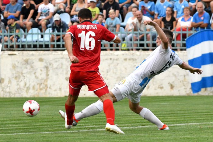 Ilustračný obrázok k článku V regionálnom derby deľba bodov: FC Nitra remizoval na trávniku ViOn-u