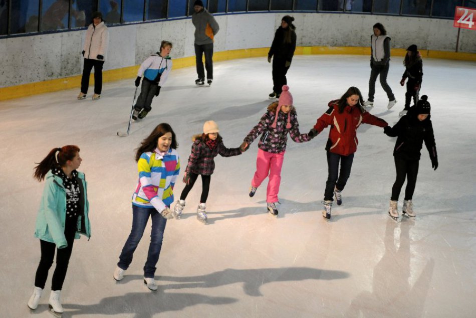 Ilustračný obrázok k článku Vianoce na ľade: ROZPIS verejného korčuľovania v Trnave počas sviatkov