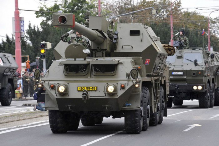 Ilustračný obrázok k článku Vláda schválila nákup bojových obrnených vozidiel za vyše miliardu eur