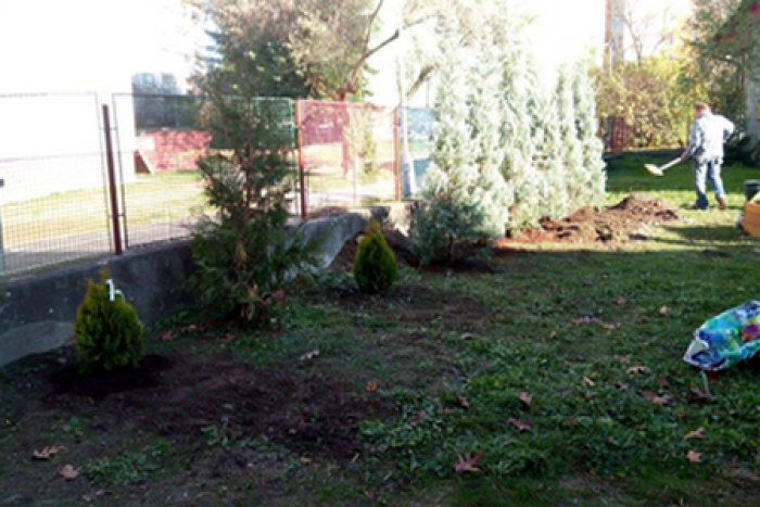 Ilustračný obrázok k článku Najmenší sa pustili do práce: V areáli rožňavskej škôlky vzniká zelená záhrada