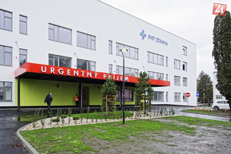 Ilustračný obrázok k článku Kuriér narazil pri cúvaní do chodkyne: V nemocnici zraneniam podľahla