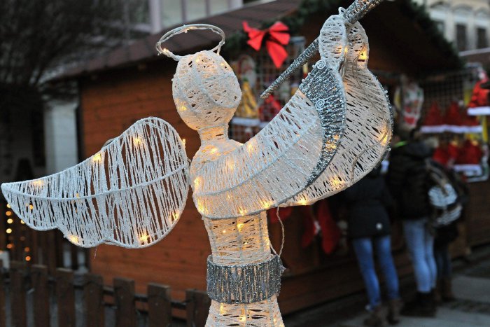 Ilustračný obrázok k článku Novinky Vianočných trhov v Žiline: Plasty skončili, pribudne milá výzdoba