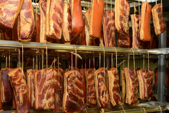 Ilustračný obrázok k článku V slanine objavili listériu: Výrobok sťahujú z trhu!