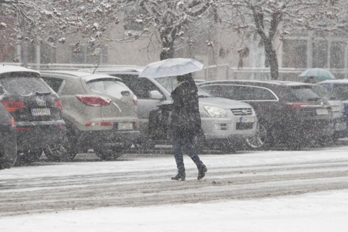Ilustračný obrázok k článku RANNÁ ŠTVORKA: Na Kristínu Slovensko potrápia snehové prehánky
