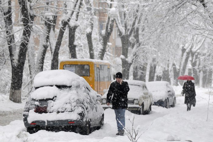 Ilustračný obrázok k článku Kvôli snehu sú tisíce domácností bez elektriny: V okolí Mikuláši je situácia kritická