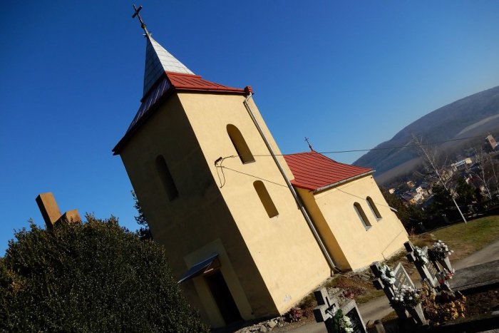 Ilustračný obrázok k článku Symbolom Kochanoviec je kostol na kopci: Spája sa s ním zaujímavá legenda