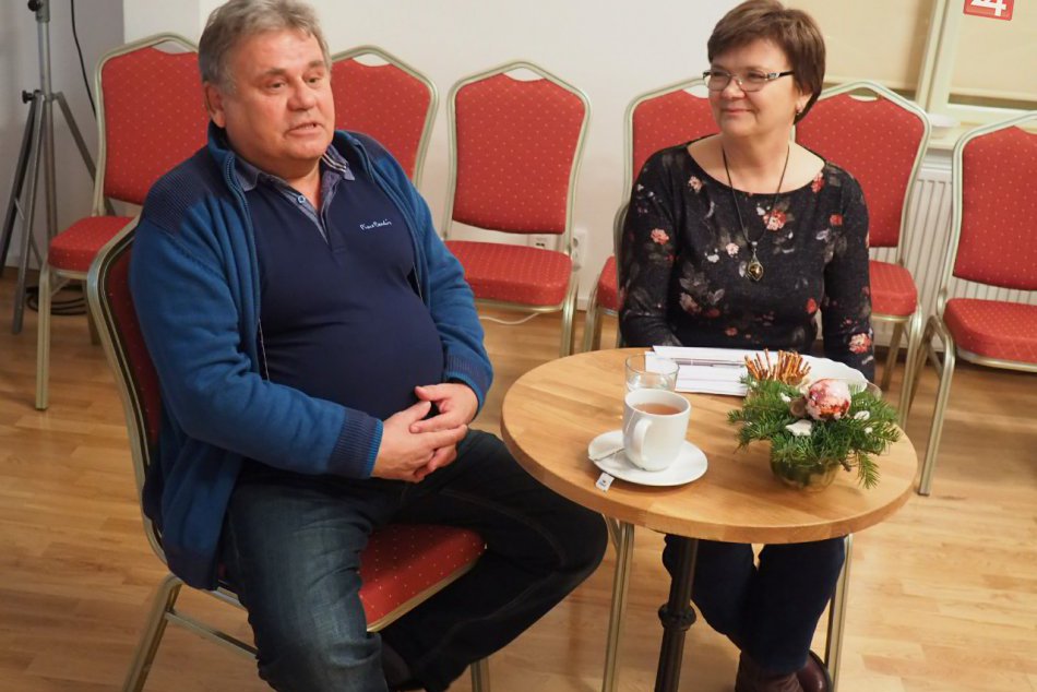 Ilustračný obrázok k článku FOTOREPORTÁŽ: V Rožňave sa predstavil filmár, dokumentarista Peter Poboček
